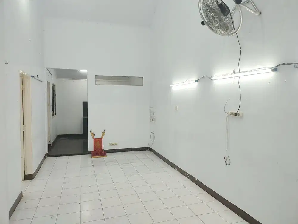 Disewakan Rumah 1 Tingkat di Komplek Cemara Asri