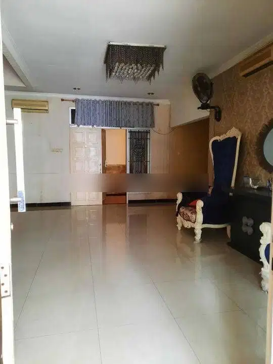 Rumah cluster perancis modernland