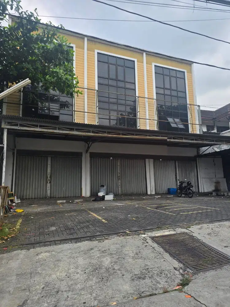 Ruko Disewakan Pusat Keramaian di Jl. Pamularsih Semarang