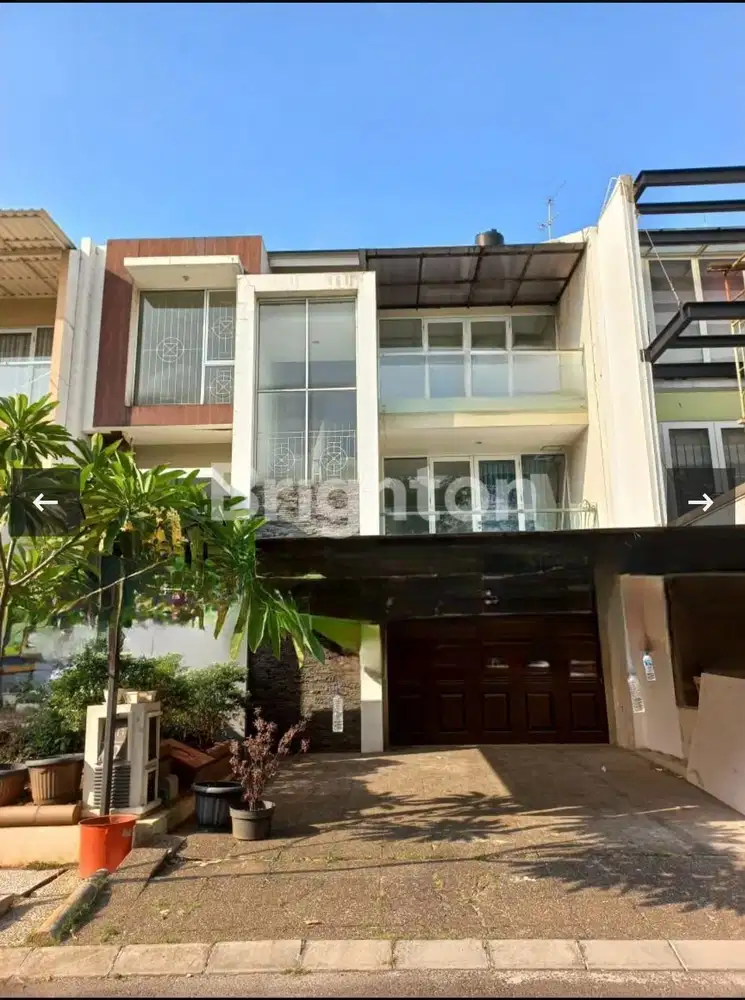 Rumah mewah 2,5 lantai  Citra Garden City 7
