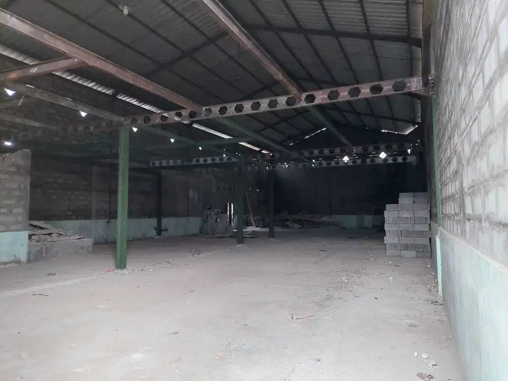 Dijual cepat Gudang di Dara Ulin , Nanjung