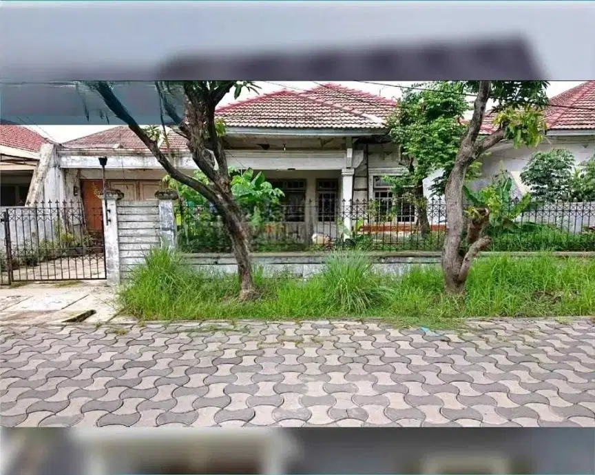 Rumah Manyar Indah Strategis dekat Pusat Kota dan Galaxy Mall