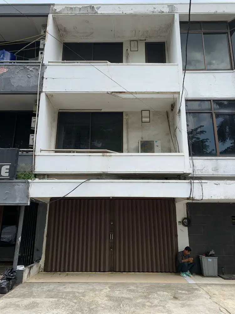 Ruko / Rukan Gren Garden / Green Garden. Strategis depan jalan panjang