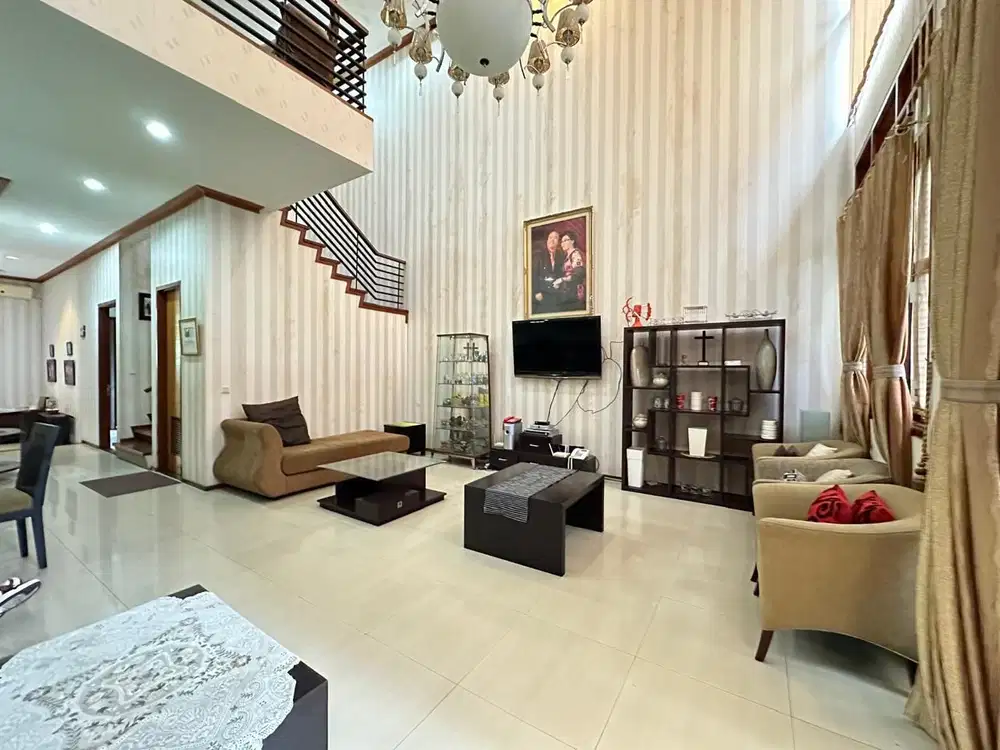 Dijual Rumah mewah di Taman Milenium Pasteur