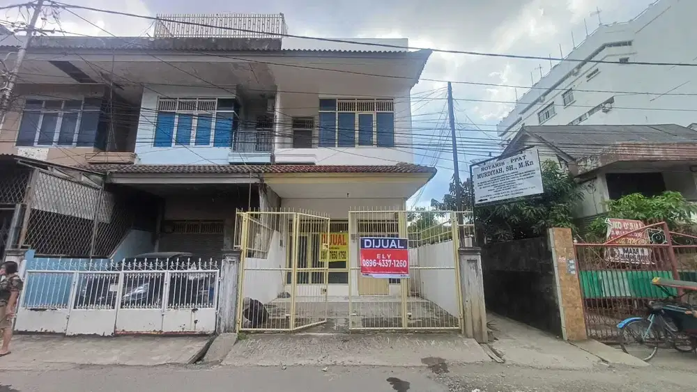 DIJUAL TOWNHOUSE JALAN SEMERU LAPANGAN HATTA PALEMBANG