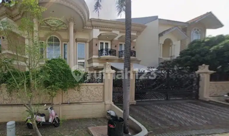 Rumah 2 Lantai Mewah SHM di Jl. Pantai Mutiara , Jakarta Utara