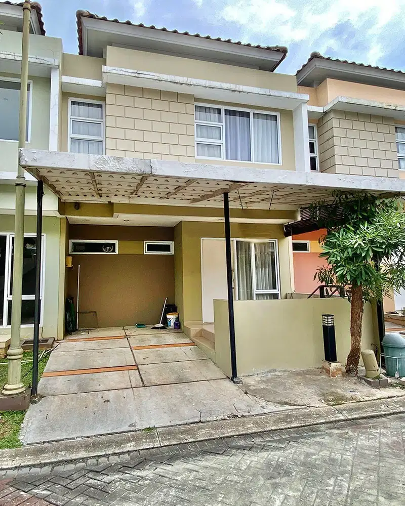 Rumah Mungil Cantik Furnished & Full Renovasi