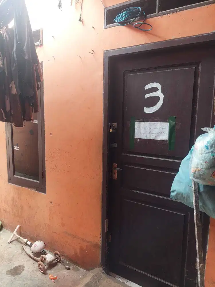 Jual cepat kontrakan 1 pintu di Kunciran Pinang Tangerang