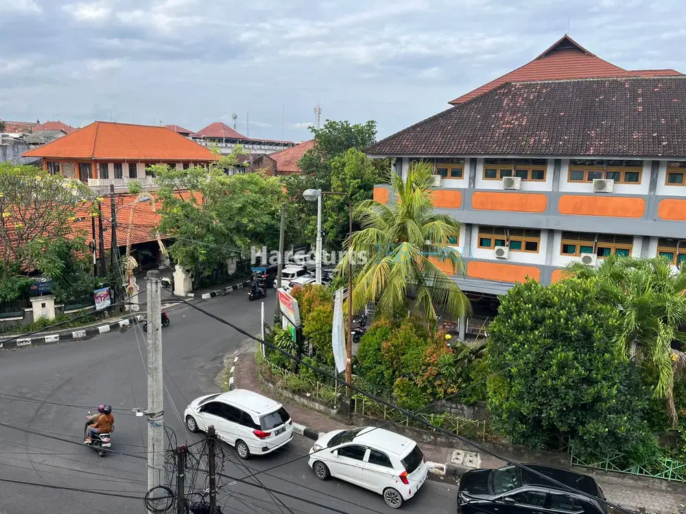 COMMERCIAL SHOPHOUSE IN THE HEART OF DENPASAR CITY