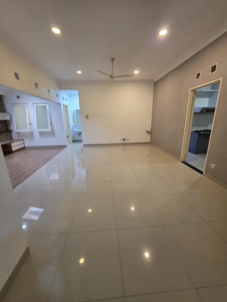 Termurah! Rumah di Singgasana Pradana Bandung