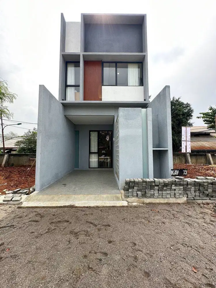 Rumah 2 Lantai Eksklusif Cipinang, Dekat Rawamangun & Bebas Banjir