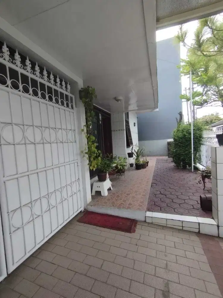 Dijual Rumah 2Lantai Sanggar Hurip Bandung