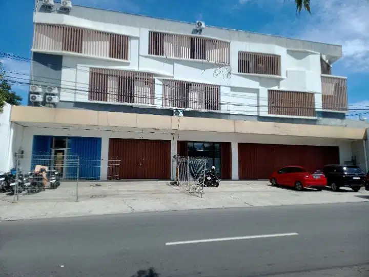 Ruko Plus Hunian Bagus Strategis 3Lt Hook Sukoharjo