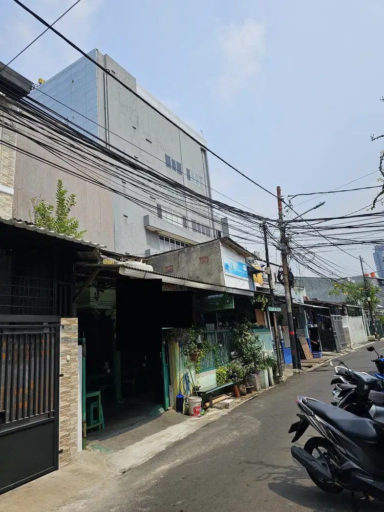 Rumah Tua 10x16 Gelong Baru Selatan Tomang Jakbar carpark Selatan n999