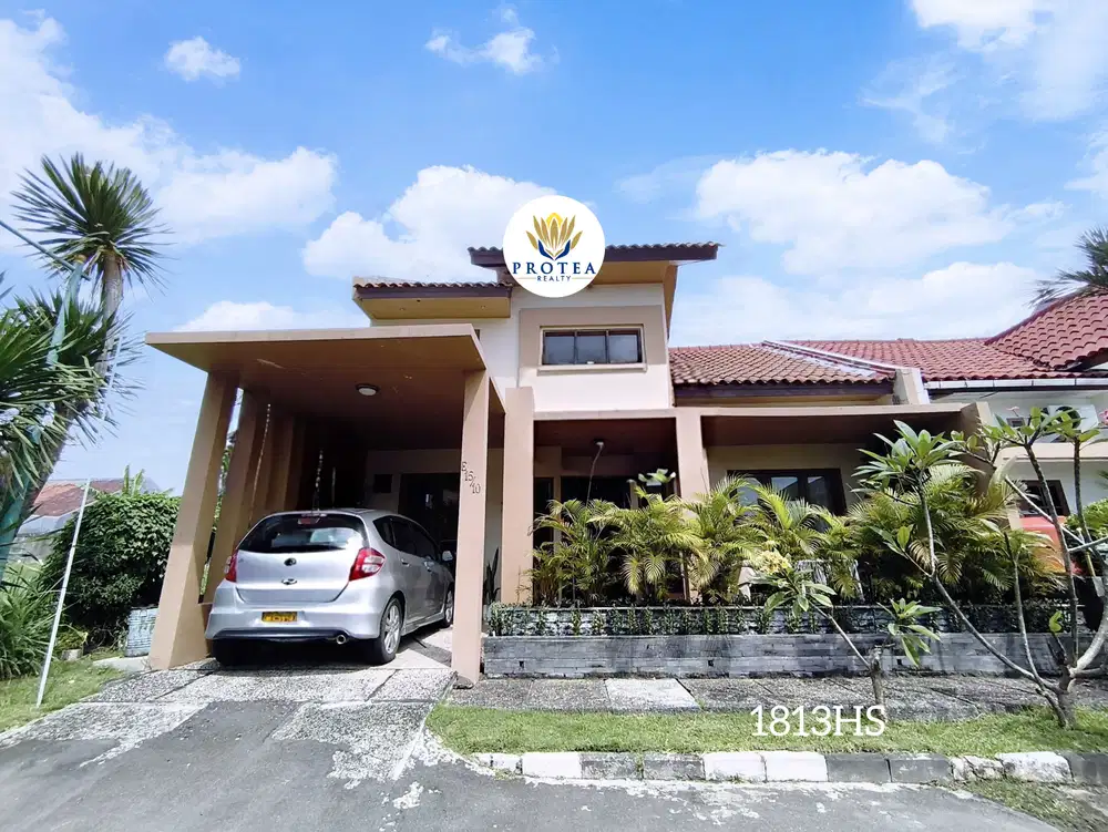 JUAL CEPAT Rumah Mewah Siap Huni Tanah 150m2 di Depan Kolam Renang