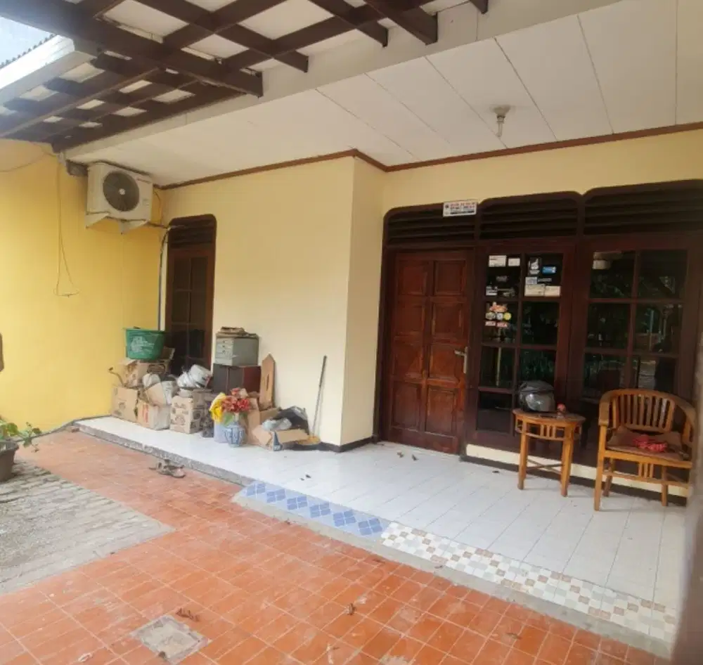 Jual rumah Dekat Taman Pondok Kelapa Jakarta Timur