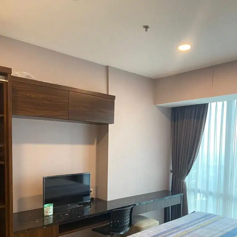 Apartemen U residence 3 jual rugi dkt UPH connecting supermal
