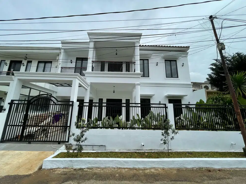 Rumah Baru 2 Lantai Di Kebon Jeruk Row Jalan Lebar