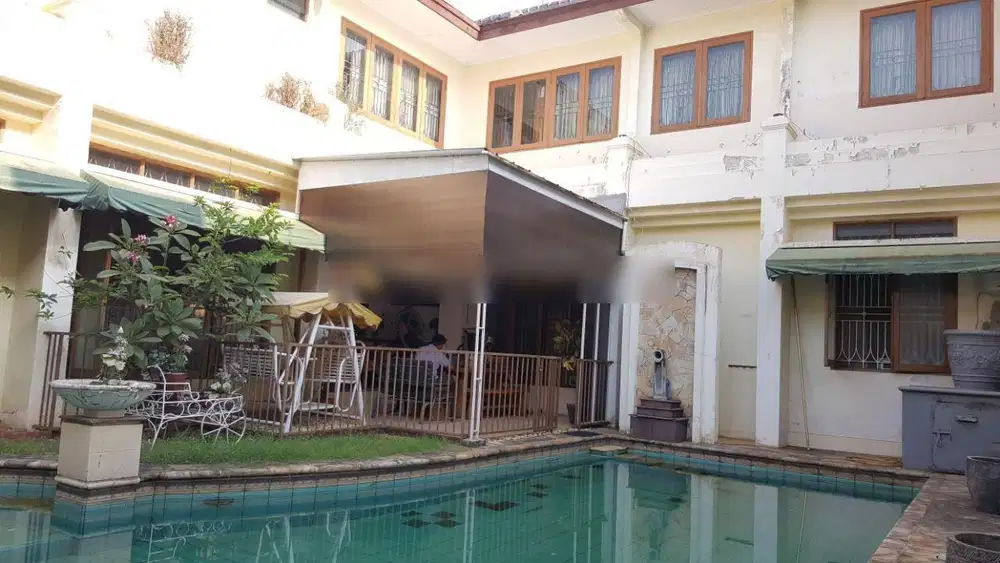 [MEWAH & MURAH] Rumah Mewah dengan Kolam Renang Di Jakarta Selatan