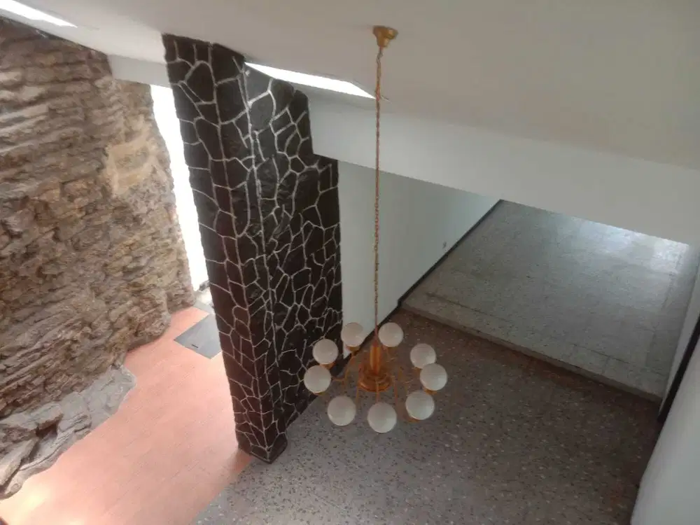 Disewakan rumah di sayap naripan