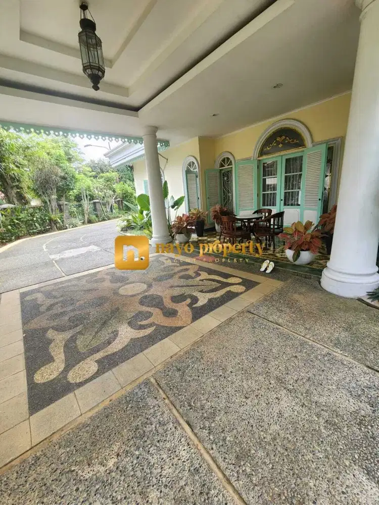 Rumah Klasik Mewah Tanah Luas Hook Dalam Komplek Strategis di Bogor
