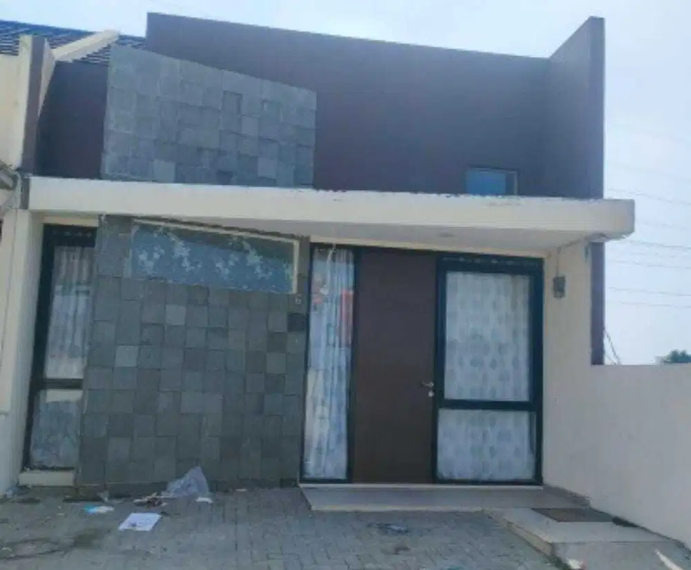 Dijual Rumah di  Komp. Cibaduyut Town House Kav 6