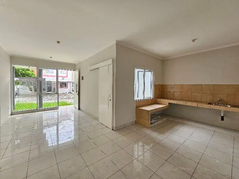 Rumah Hoek Siap Huni di Cluster Serenade Gading Serpong