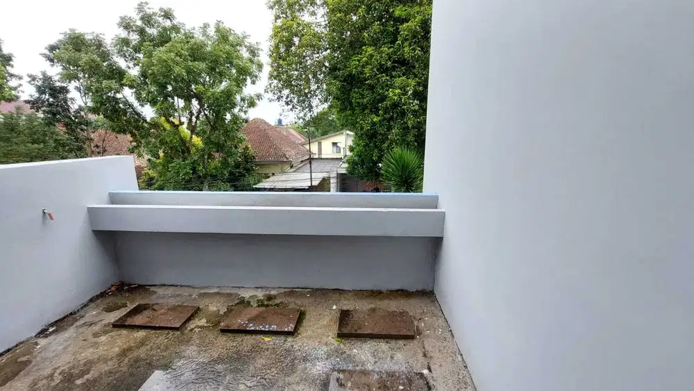 Disewakan Rumah Siap Huni 2 Lantai Semi Furnished Sayap Riau Bandung