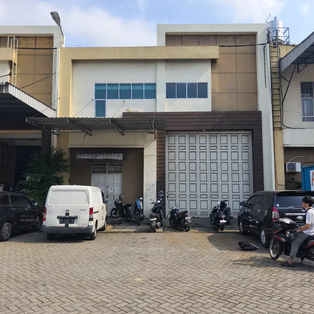 Gudang MMTC Logistic Strategis dan Siap Pakai