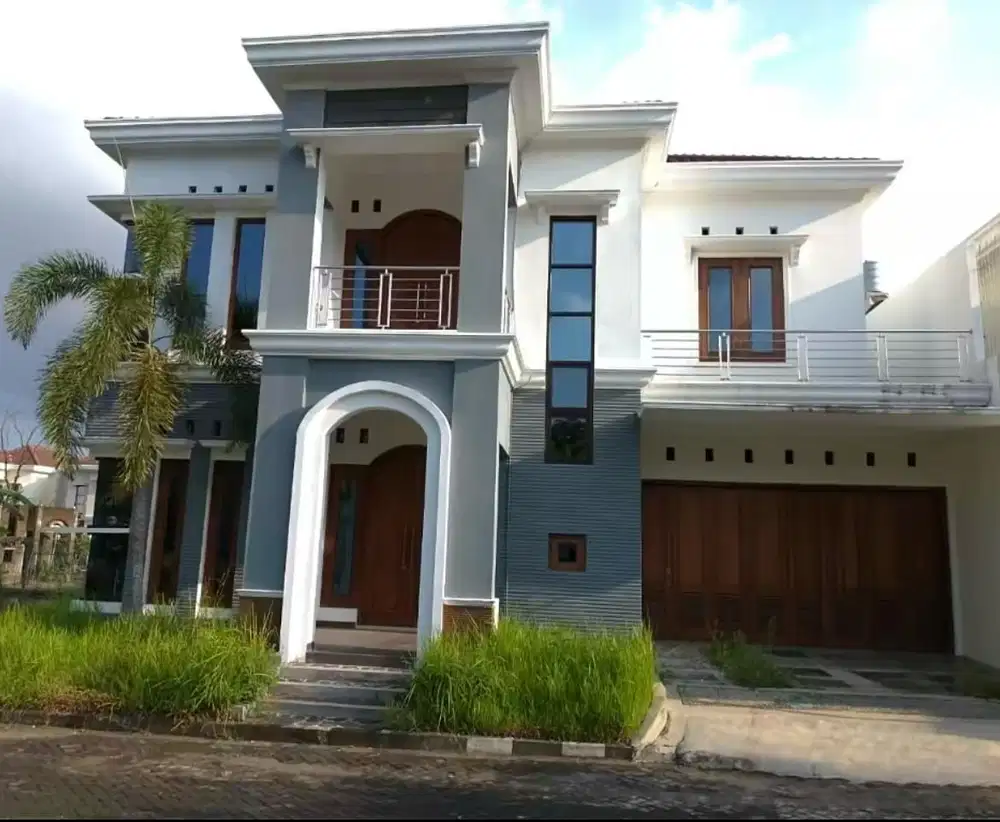 Rumah Besar Dalam Perumahan Eksklusif Area Jakal KM. 9 Dekat UGM