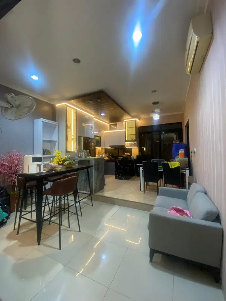 Rumah 3 lantai furnish lengkap murah hadap golf cantik rapi cuan