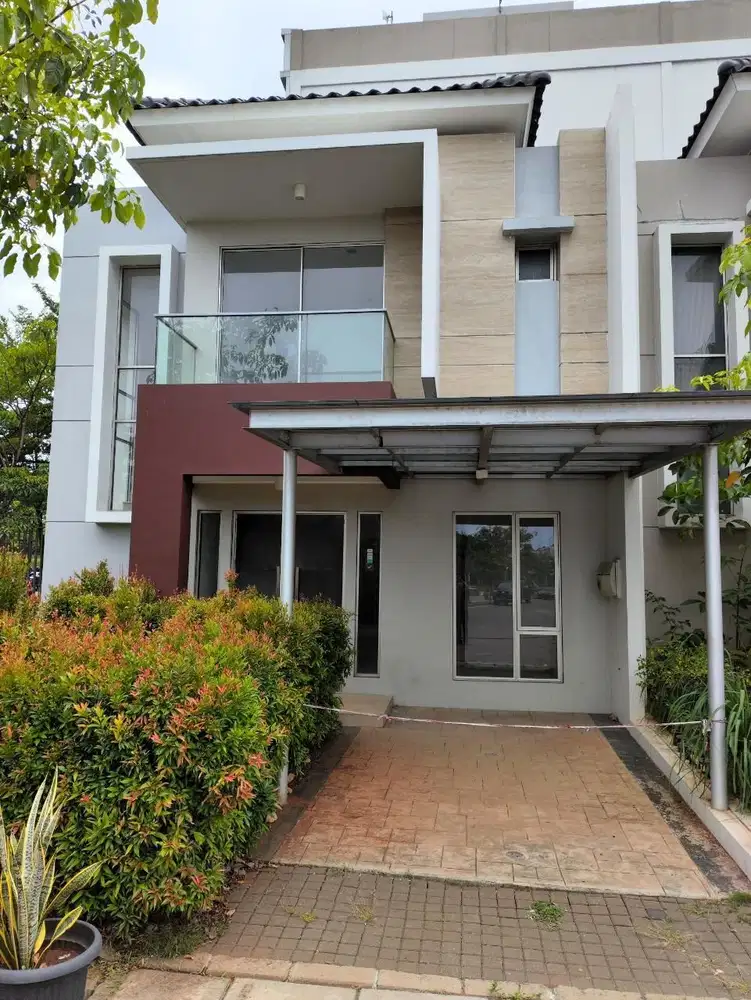 Rumah 2Lt 8x15 3+1KT Concerto Beach Golf Island PIK