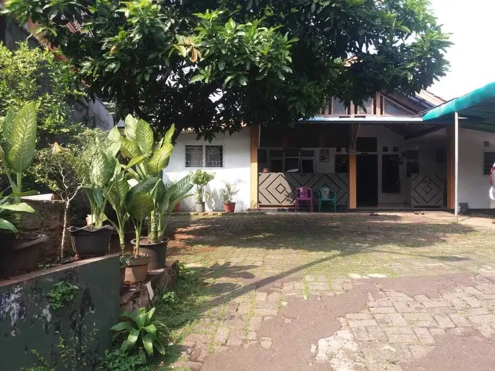 Di jual rumah tanah Luas letak strategis di jaksel