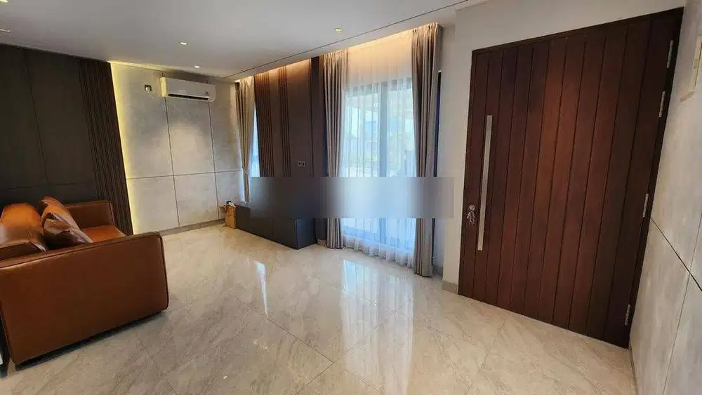 Rumah East Terrace Metland Puri 2,5 Lantai Baru Renovasi A