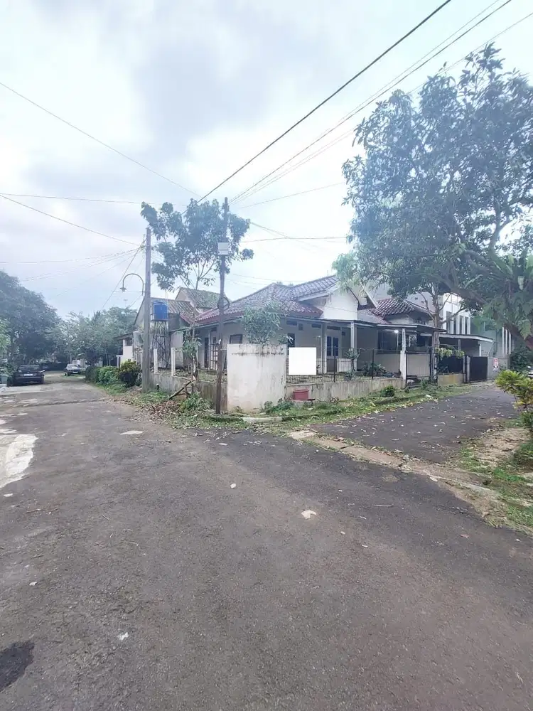 Rumah Cluster Hook Di Perumahan Pamoyanan Hijau Bogor