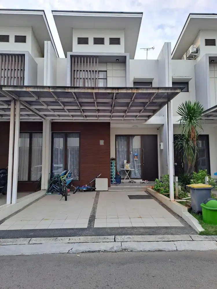 DIJUAL BU RUMAH DALAM CLUSTER SHINANO JGC CAKUNG TINGGAL MASUK