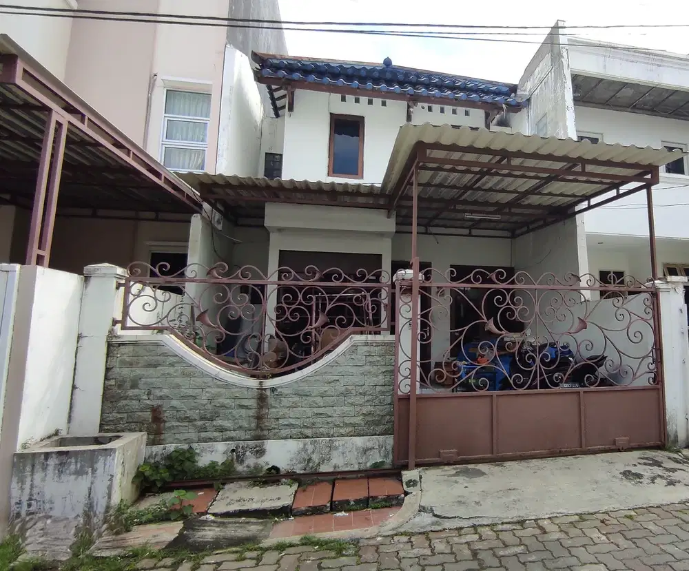 Rumah 2 Lantai Butuh Renovasi Unfurnished SHM di Graha Sunter Pratama