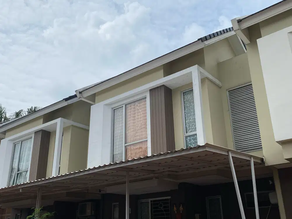 Dijual rumah Malibu Village 7x8 1,35 M