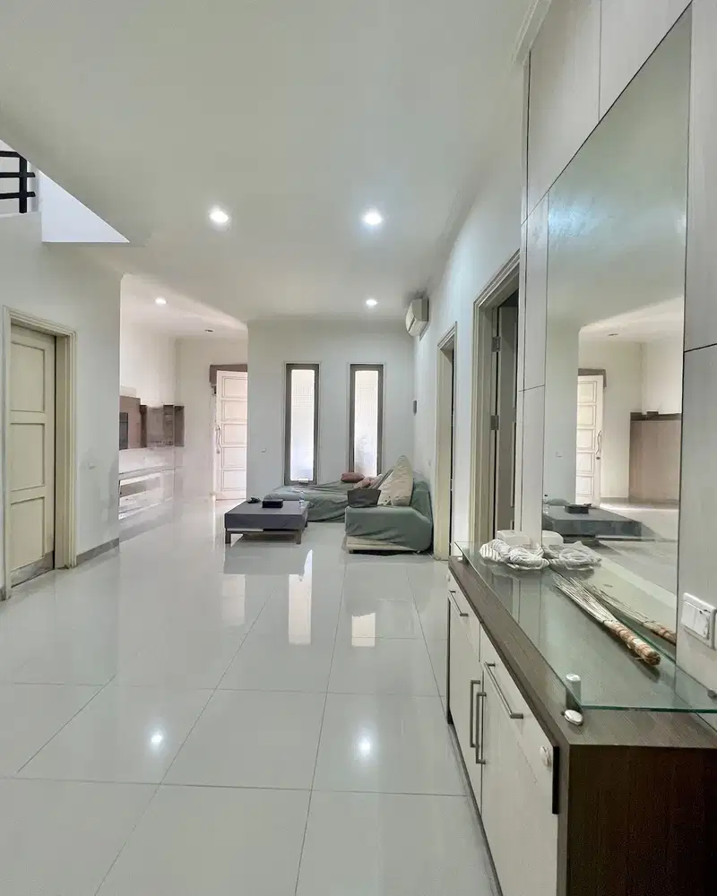 Rumah Dekat Kawasan Kuliner & Golf CLuster Turquoise Gading Serpong
