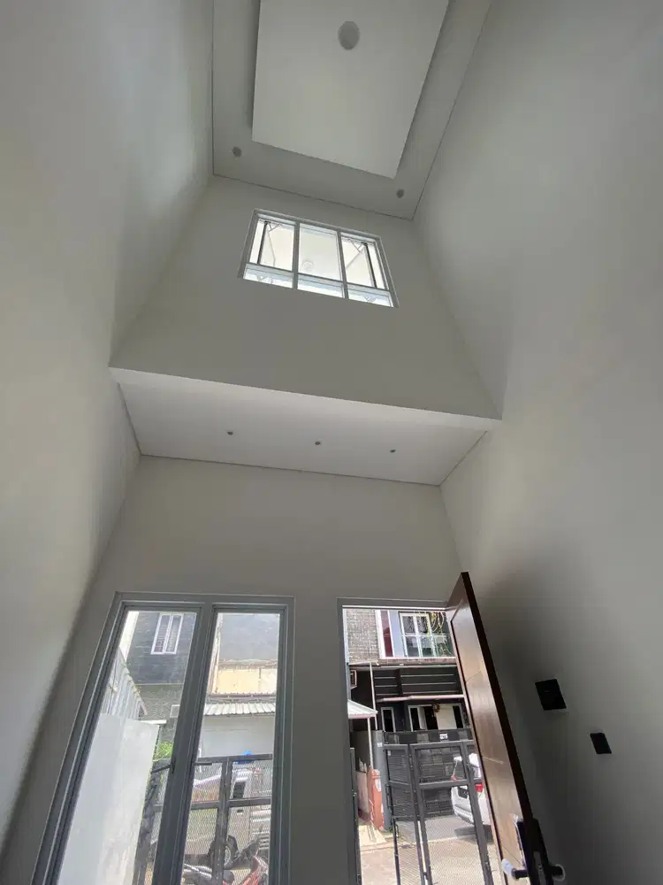 Rumah Baru 2 Lantai Metland Puri High Ceiling Dekat Toll