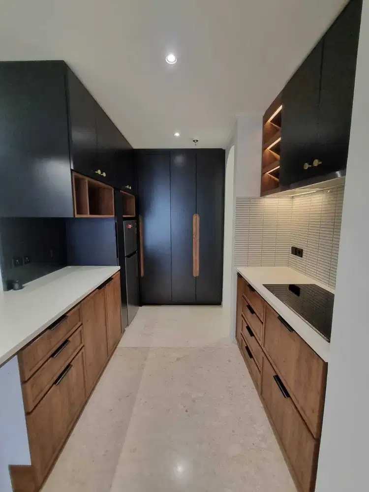 Disewakan Apartemen Gold Coast PIK, 3BR+1, 113m2, Sea View