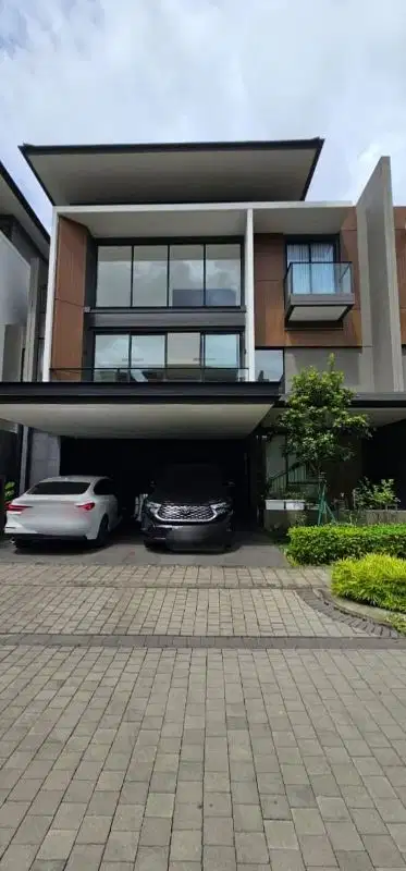 rumah mewah siap huni di boulevard gading serpong BSD navaparc