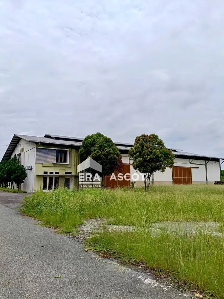 Tanah & Bangunan Siap Pakai Cuma 3,5 ke Pintu Tol Jl. Pertahanan