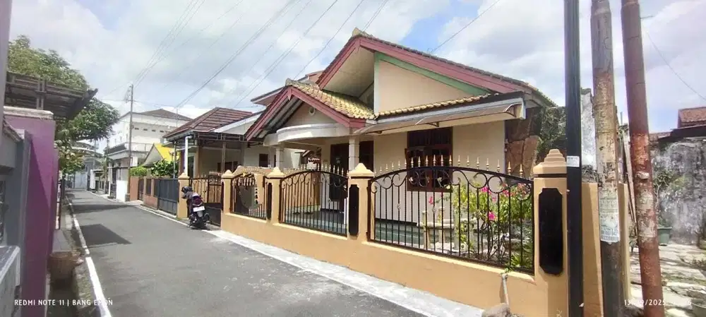 RUMAH JUAL/SEWA 5 KAMAR, DEKAT KANTOR DINAS PENDIDIKAN PURWOKERTO