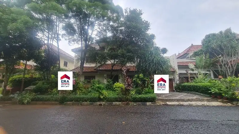 Rumah Luas  di Komplek Bukit Pratama Lebak Bulus Jakarta Selatan