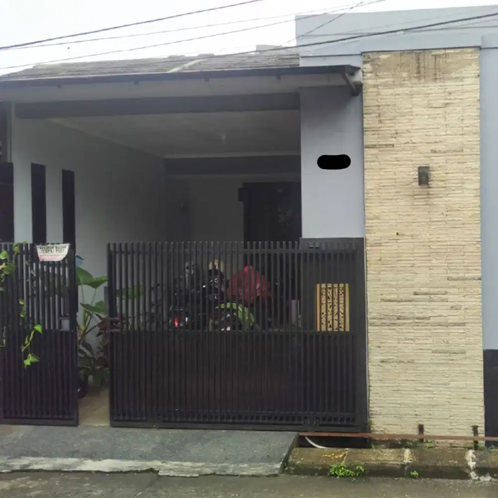 Rumah hook 2 lantai 3 kamar hadap utara di Bukit Dago