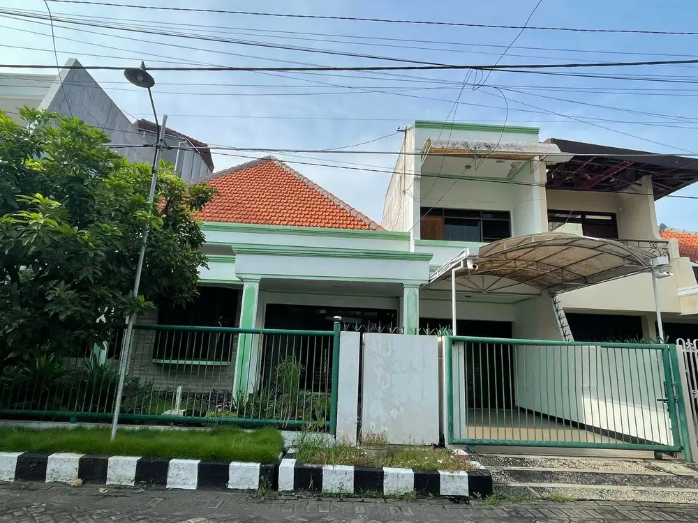 Rumah Manyar Kartika Surabaya Timur Luas 300m2 Murah