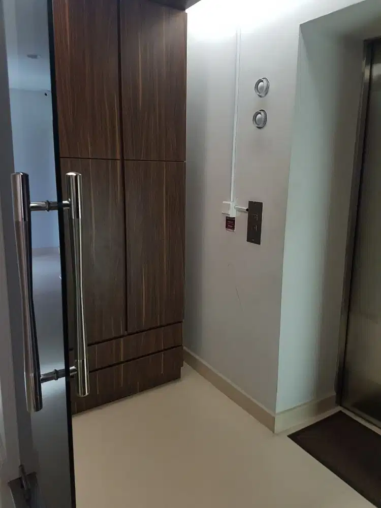 Thamrin Executive Residence Size 182 m2