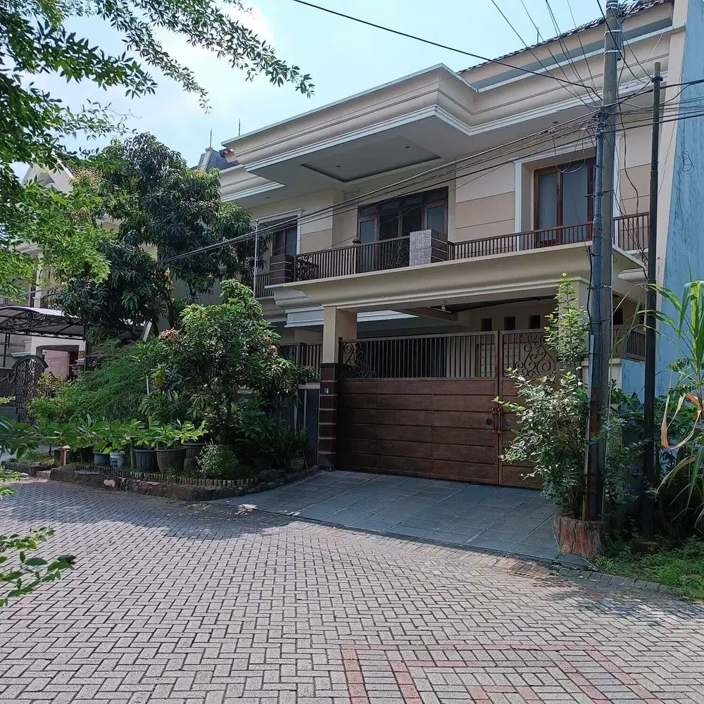 Rumah Araya Galaxy Bumi Permai Surabaya Lt 375m2 Masih Terawat