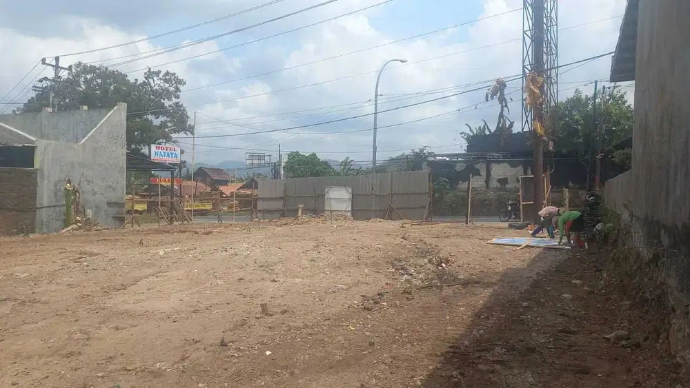 Disewakan Tanah Pekarangan Lebar 18 Mtr - Jalan Utama Ajibarang Wangon